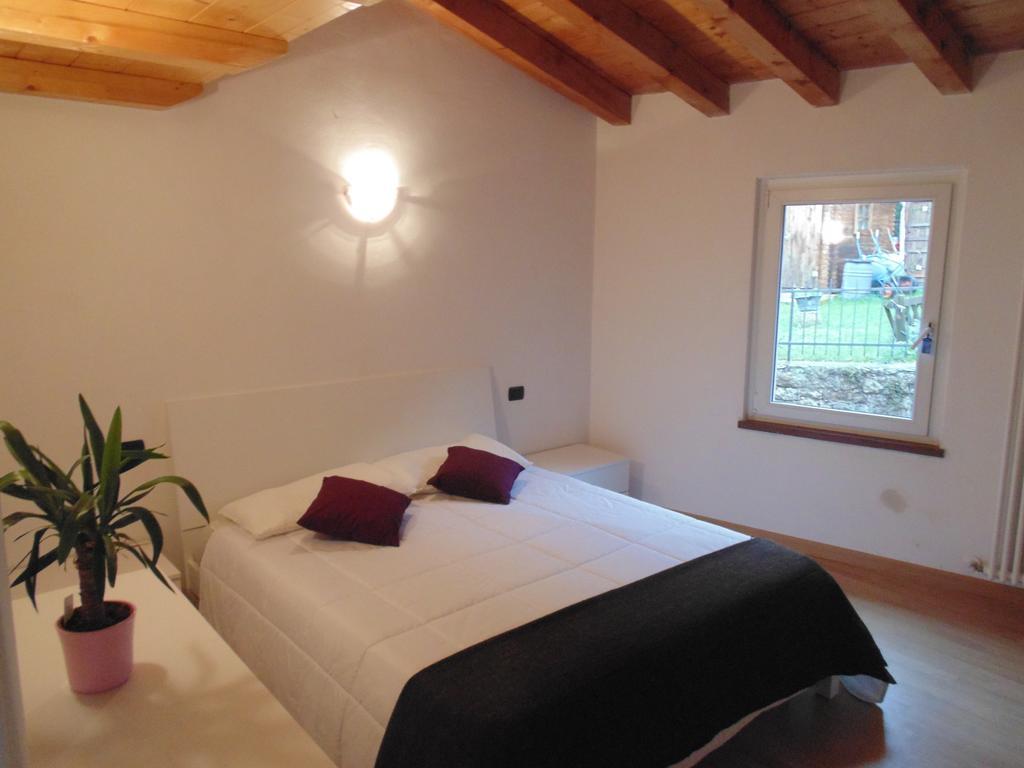 Ca Del Polset Apartment Brenzone sul Garda Ruang foto